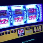 ラスベガスのカジノ。スロットで1,000倍大当たり。Las Vegas！